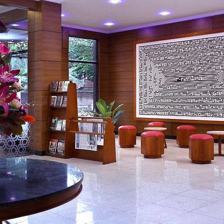 Multazam Hotel Solo 외부 사진