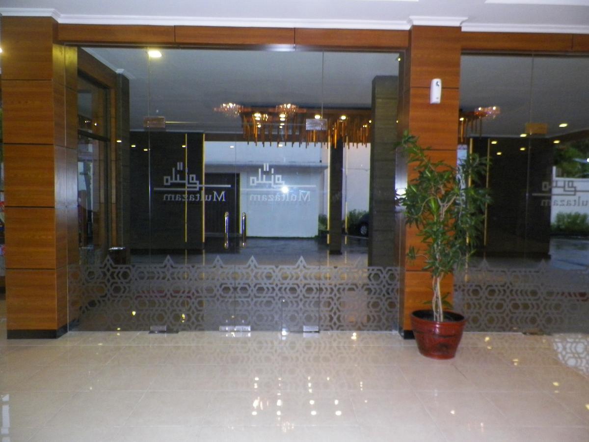 Multazam Hotel Solo 외부 사진