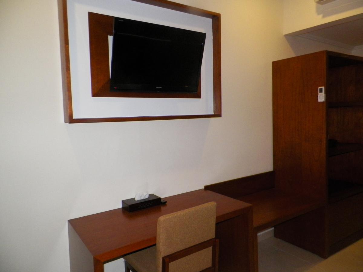 Multazam Hotel Solo 외부 사진